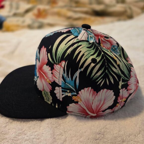 Fresh Air brand Hawaiian/Tahoe inspired hat, new with tags - Picture 2 of 4